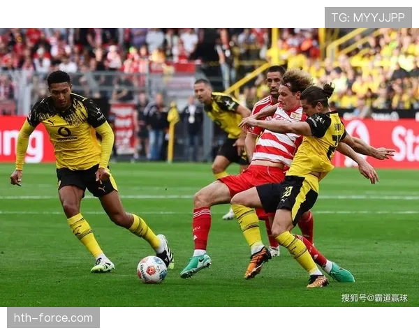 多特蒙德防线频频被打穿，站位漏洞藏不住了？