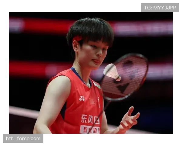 安洗莹赛场外都穿得像小明星，普通人钱包带不动那阵势！