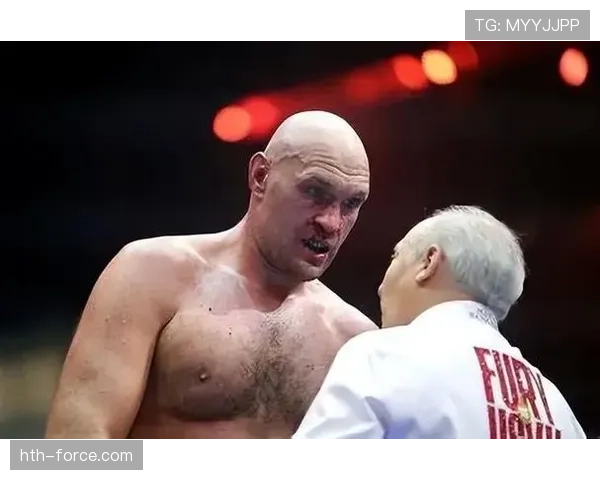 泰森·富里家里院子堆满了金腰带，大爷日常比明星还奢侈你信不？